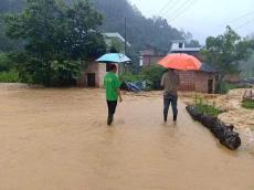 江西大雨倾泻如注，部分乡镇受灾