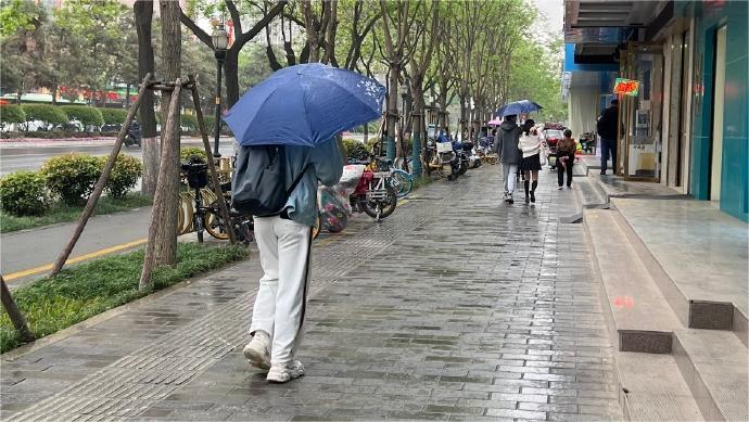 陕南东部有雷暴天气，安康南部局地有短时强降水